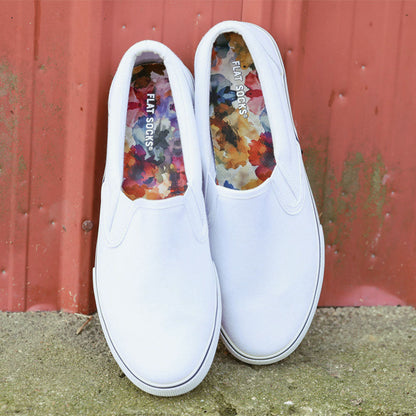 Small (up to Women's 11, Men's 10)